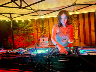 NP: COUP RADIO VOL. 18 Liz Warner's Fall Finesse
