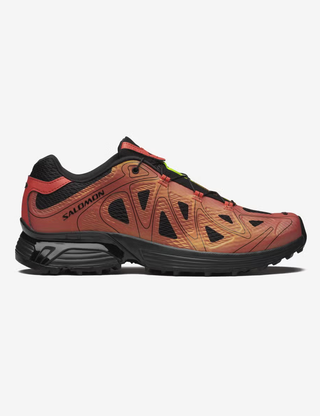 XT-WHISPER VOID Sneakers in Chili