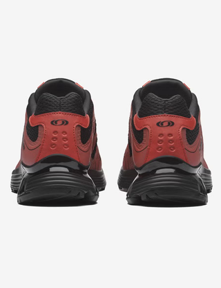 XT-WHISPER VOID Sneakers in Chili