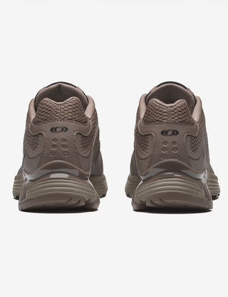 XT-WHISPER VOID Sneakers Walnut