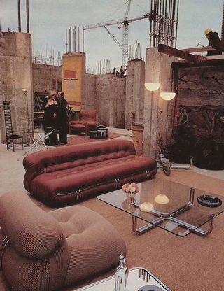 RESTRAINT CHAIR ORNAMENT