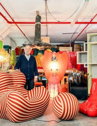 PROTEST CHAIR ORNAMENT