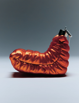 SURRENDER CHAIR ORNAMENT