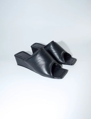 Border Sandal