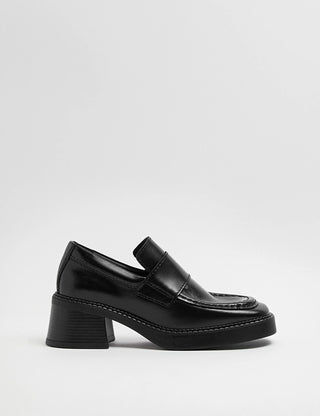 Karina Loafers Black